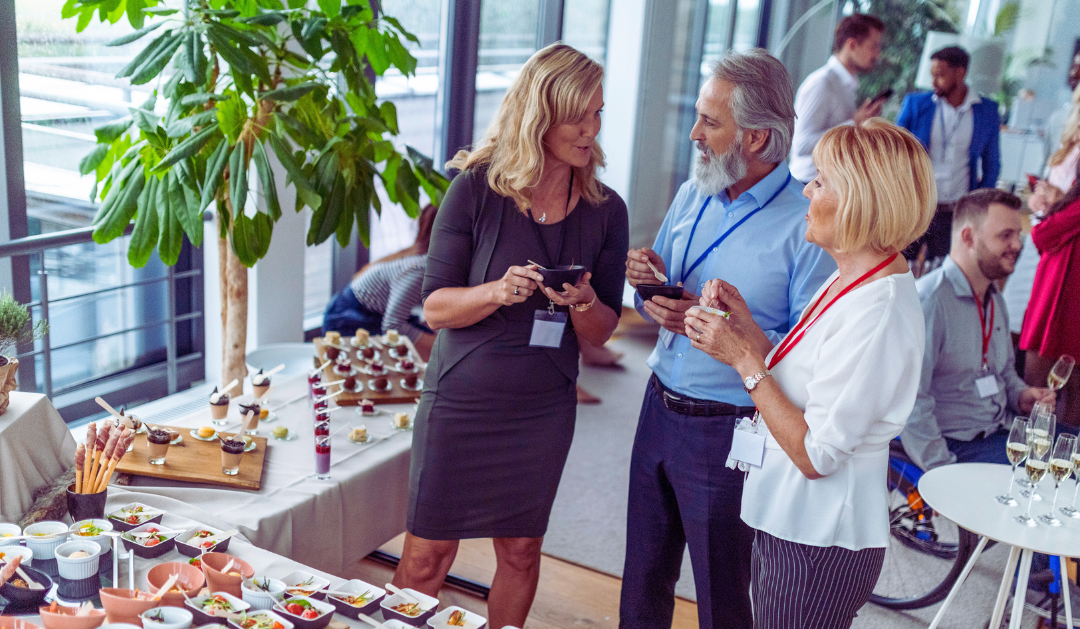 10 Tips for Navigating Networking Events