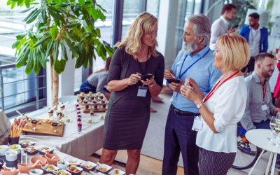10 Tips for Navigating Networking Events